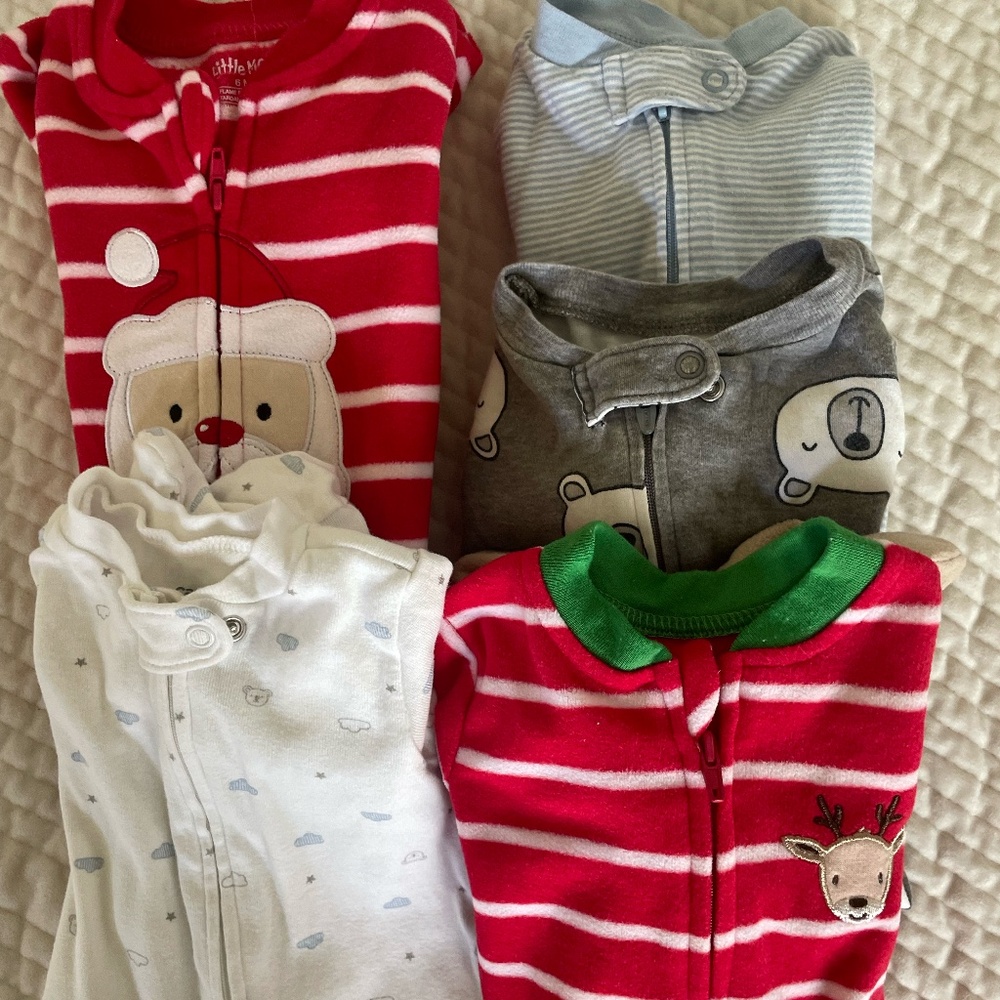 LOT OF 5 BABY BOY SIZE 6 MONTHS LONG SLEEVE FOOTIE PJ'S